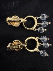 Vintage Swarovski Crystal Rhinestones Gold Tone Teardrop Earrings Clip on