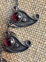 Vintage Taxco Style 925 Sterling Silver Garnet Paisley Cabochon Fringe Necklace