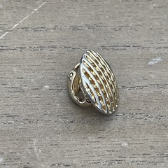 Vintage Unbranded Gold Clip On Earrings With Raised Striped Horizontal Pattern