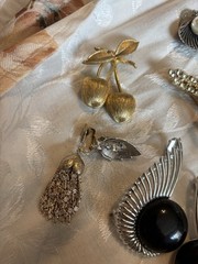 Lot Of Sarah Coventry Vintage Costume Jewelry Rare Earrings One Necklace Brooch