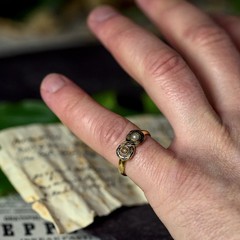 UNIQUE ANTIQUE ENGLISH 22K GOLD BAND RING w/HIGH POLITICAL PROVENANCE 1767