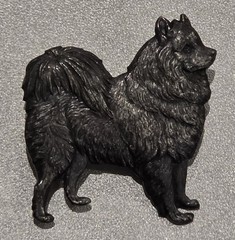 Vintage Kenart Pomeranian Dog Brooch Pin England Metal Heavy