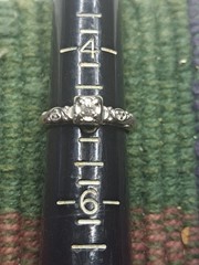 14k White Gold Designer Solitaire Diamond Ring 3 Diamond 2.3Gram Sz 5