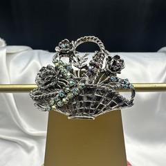 Vtg Thelma Deutsch Basket full of flowers brooch. See pics.