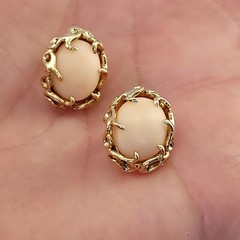Vintage 14k Coral Stud Earrings. 1/2″x5/8″/ Weight 6.4 Grams. 10x 12 mm Coral.