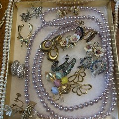 Huge Estate Vintage to Modern Jewelry Signed/unsigned Costume Mixed Lot