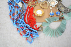 Vintage Jewelry Lot 1 Lb Mixed Wearable Craft Resale Beaded Necklaces Bracelets