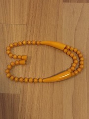 Vintage Style Unique Design Amber Resin Beads Handmade Necklace 19”in & 55grams
