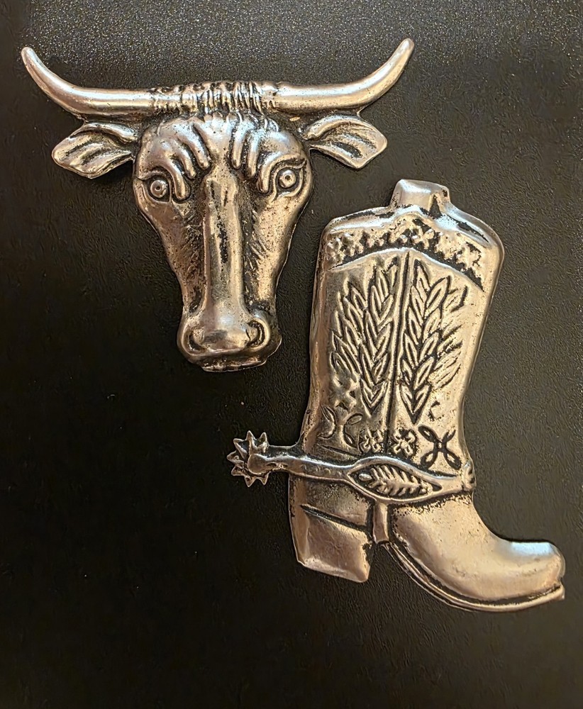 LOT Silvertone Vintage Japan Metal Tin Longhorn Bull & Cowboy Boot Brooch Pins