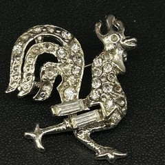 Lot Of 7 Silver Tone Vintage Brooches