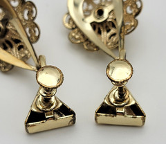 Vtg. Gold Tone Filigree Hand Painted Rose Flower Dangle Earrings 2 In Screw Back