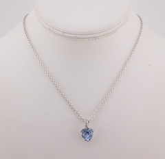 VTG Swarovski Swan Stamp Blue Crystal Heart Pendant 15 1/2″ Silver Tone Necklace