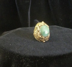 Vintage Gold-tone Green Cabochon Filigree Dome Ring Statement Piece