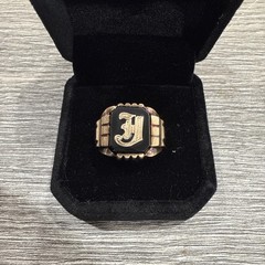 Vintage 10K Yellow Gold Black Onyx Signet Ring Monogram “J” 5.7 Grams Size 9