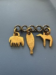 VTG 2” PEWTER AND GOLD PLATED PRIMITIVE STYLE PIN – COSTUME JEWELRY