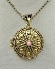 Lucky Brand Locket Necklace Pink Cabochon Brass Tone Boho Floral Medallion 32”