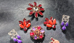 6 Piece Vintage Costume Jewelry Rhinestone Pendant and other parts Lot