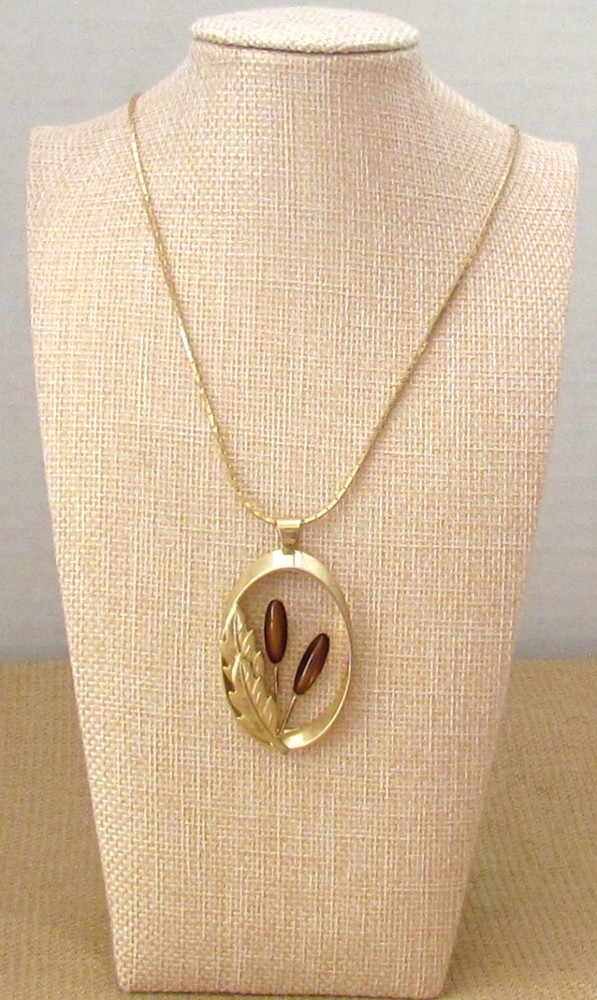 Park Lane Necklace Golden Brown Cattails Pendant Gold Tone Chain Leaves Vintage