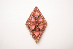 Vintage brooch Gablonz rhinestone pink glass stones gold-plated 5.5 cm.