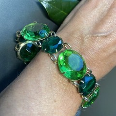 Vintage Bracelet Estate Jewelry Pre-owned Green Czech Art Glass Filigree Clasp