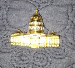 Vintage 1970 Monet United States Capitol Brooch Pin