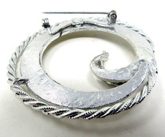 Silver Circle Pin with Swirl 2in Brooch Scarf Holder Twisted Edge US Seller us