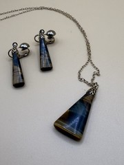 Vintage Tiger’s Eye Necklace & Clip Earrings Set – Gold Tone