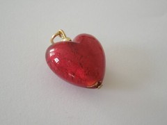 Glass Heart Pendant Red 7.2 G/3.1 X 2.0 X 1.3 CM