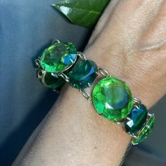 Vintage Bracelet Estate Jewelry Pre-owned Green Czech Art Glass Filigree Clasp