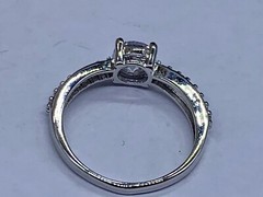 SILVER PLATED DIAMANTE SOLITAIRE ENGAGEMENT INFINITY RING SIZE 7.5