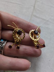Vintage Gold Tone Garnet Rhinestone Clip On Earrings