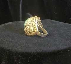 Vintage Gold-tone Green Cabochon Filigree Dome Ring Statement Piece