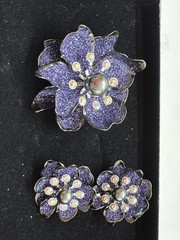 Vintage Joan Rivers Faux Tahitian Pearl Purple Fantasy Flower Brooch Pin Set