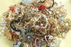 Jewelry 1 lb Lot -All intact ,Wearable, Estate, Vintage to Modern – Lot #GH12