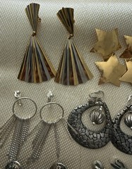Vintage To Now Lot Of 26 PRs Clip On Earrings Lightweight Dangle Multiple Colors
