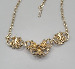 Vtg Unsigned Goldtone Opaline Glass Rhinestone Faux Pearl 17″ Necklace