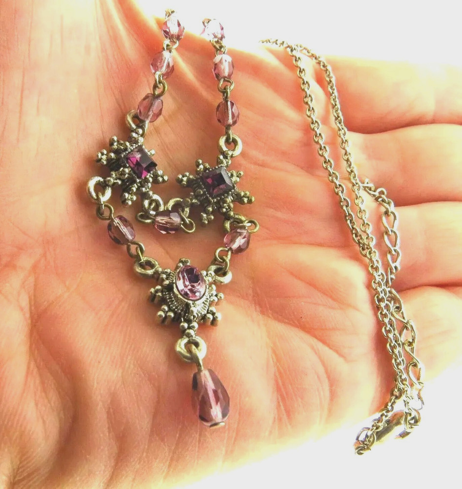 Purple Crystal Floral Necklace Victorian Style 1.5*16*19