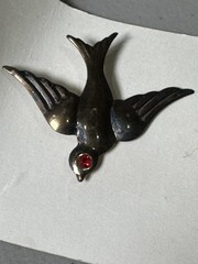 Vintage Sterling Silver Flying Swallow Bird Brooch Pin Red Glass Rhinestone Eye