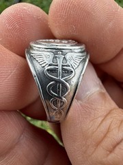 Vintage Military Medical Service Class Ring