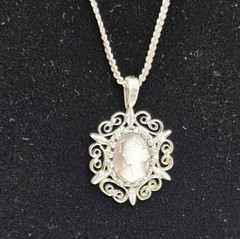 Vintage Avon Sterling Silver Filigree Cameo Pendant Necklace 16″ Chain
