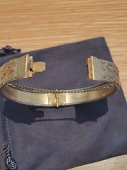 GOLD TONE GOLDEN WEAVE BRACELET. VINTAGE. ESTATE FIND. LONDON.