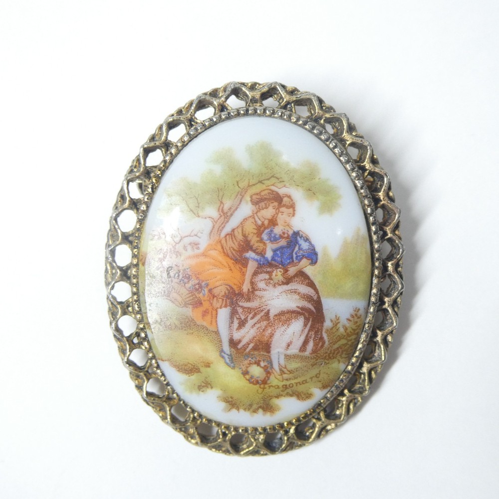 Porcelain Pin Romantic Couple w/ Brass Filigree Frame Oval Vintage Brooch