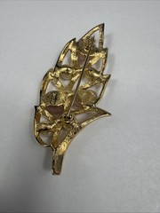 NAPIER Vintage Signed Brooch Designer Costume Jewelry Estate Find 1960’s