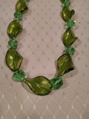 VTG Peridot Green Celluloid Beads Necklace 22″ Long