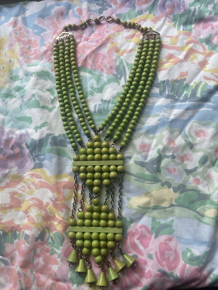 Wooden Beaded Lime Green Wire Necklace Antique ? Unknown age. Choker