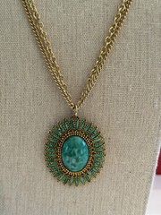 Vintage Celebrity Gold Tone Faux Green Jade Double Chain Necklace 24” BinR
