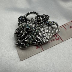 Vtg Thelma Deutsch Basket full of flowers brooch. See pics.
