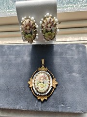 Rare Signed MIRIAM HASKELL Lot Pendant/Ergs Set, Screw Back Earrings, Stick Pin