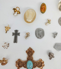 Vintage Religous Pendants, Lapel, Brooch+ Mixed Lot, 70pcs, FREE SHIP! Lot# 472
