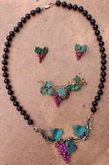 Richard Kaish Purple Green Bronze Wine Grape Vine Necklace Brooch Earrings Set